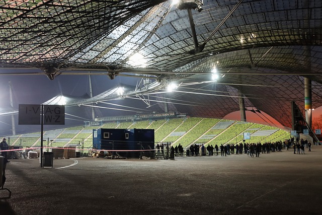 国米大胜晋级三喜临门！迪乌夫摆脱水货标签，奥西利奥亮明牌